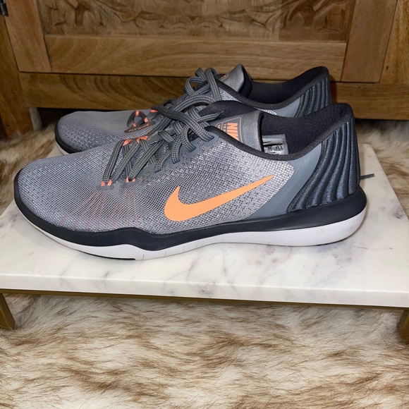 Nike Flex Supreme TR5 Training Shoes - Picture 3 of 10